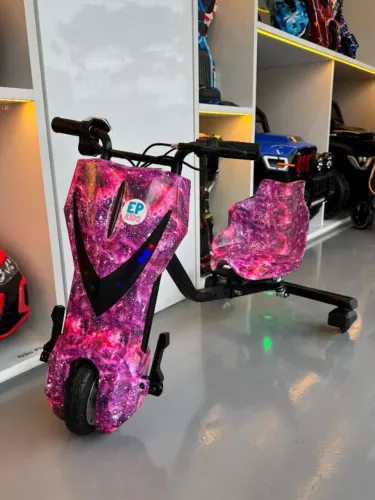 Triciclo Elétrico Drift 350W Rosa com Lilás