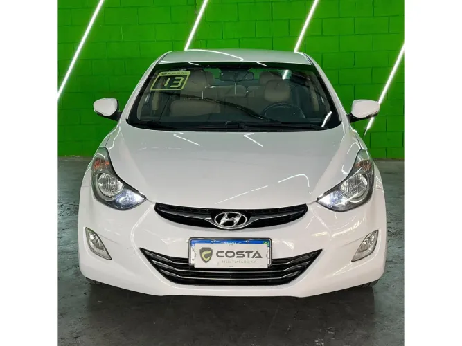Hyundai Elantra GLS 1.8 16V Aut. 2013