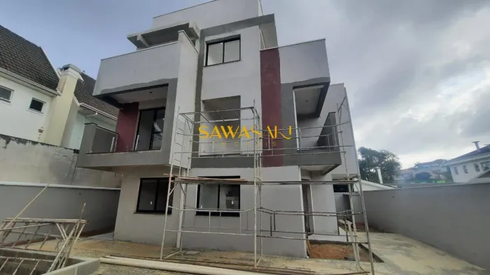 Sobrado Padrão para Venda em Uberaba Curitiba-PR