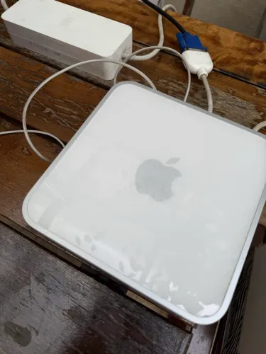 Apple mac mini 2009
