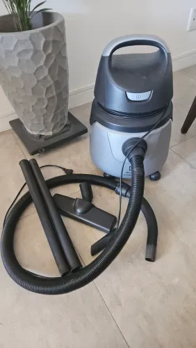 Aspirador Eletrolux A10 Smart (pó e água)