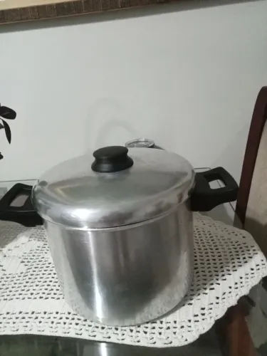 Panela caçarola ROCHEDO DE ALUMÍNIO GRANDE