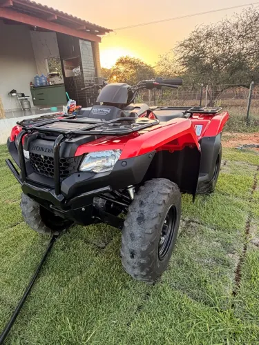 Vendo quadriciclo Honda
