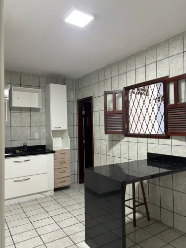 Alugo apartamento no centenário para moradia e comércio