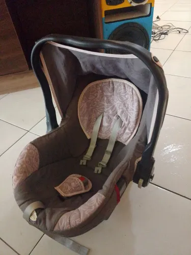 Bebê conforto Tutti baby