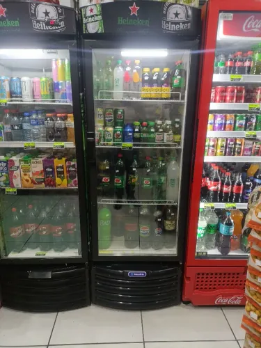 Cervejeira expositora