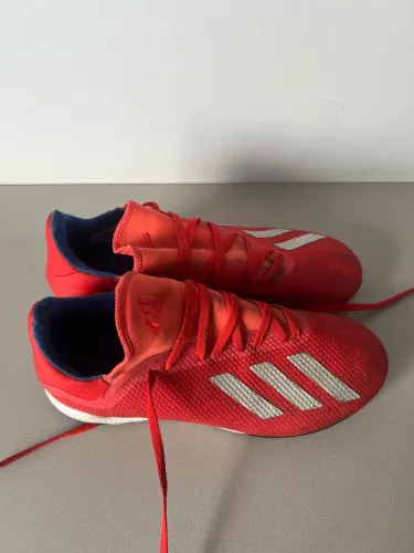 CHUTEIRA ADIDAS SOCIETY TAM 39