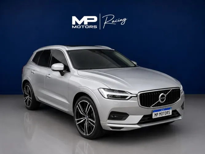Volvo XC-60 XC 60 D-5 Momentum 2.0 AWD Diesel 5P 2018