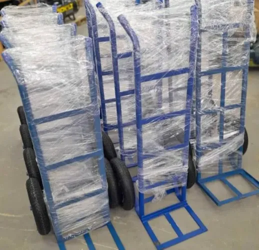 Carrinho de Emtrega Novo Até 180k Pneus Com Câmara.