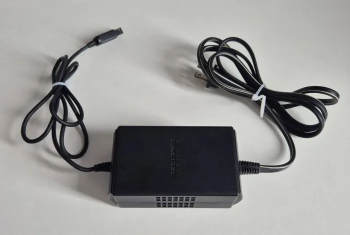 Fonte Game Cube Nintendo 127V Original
