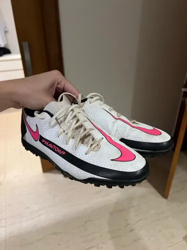 Chuteira Nike Phanton Gt society