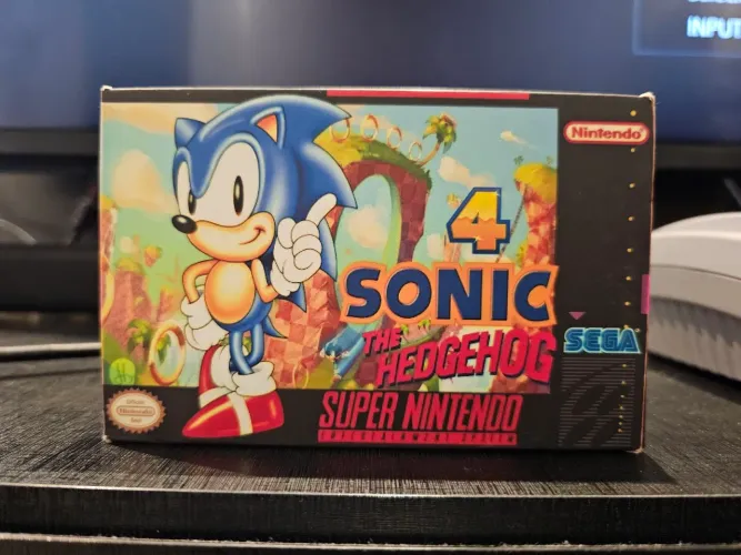 Sonic 4 Hack/Reprô para SNES c/ mini caixinha