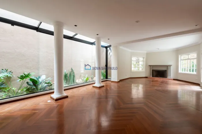 Sobrado 384m² - 4 , 2 Suítes - Jardim América