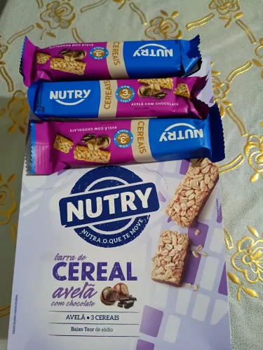 Barra de cereal nutry avelã com chocolate