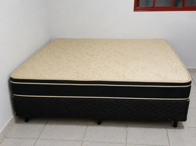 Base Box de casal com colchão