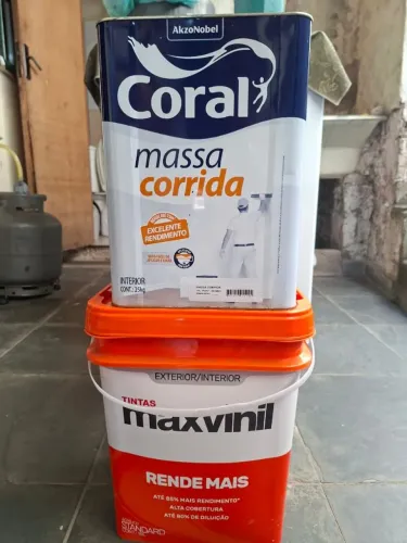 Tinta e Massa Corrida