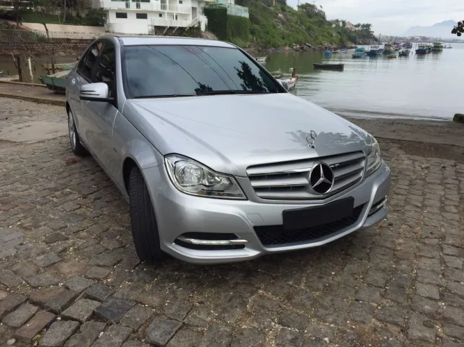 Mercedes-Benz C-180 CGI Classic 1.8 16V 156cv Aut. 2012