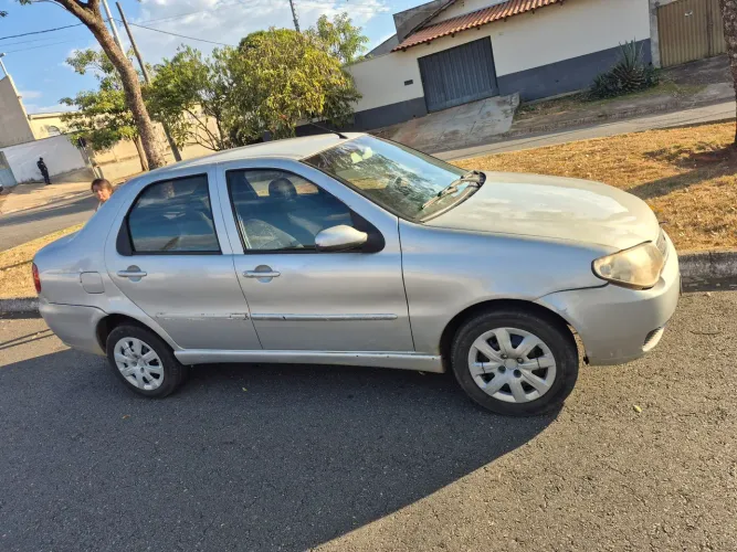 Fiat Siena ELX 1.0 MPI Fire/fire Flex 8V 4P 2005