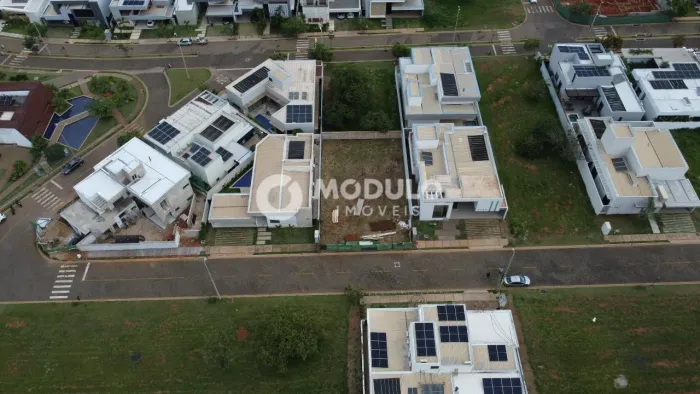 LOTE EM CONDOMÍNIO à venda, Laranjeiras - Uberlândia/MG