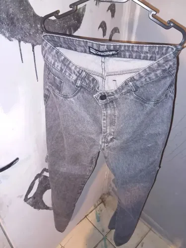 Calça carga semi nova pra sai hoje