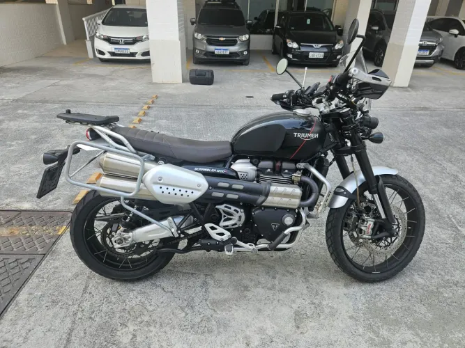 Vendo moto triumph scrambler 1200xc