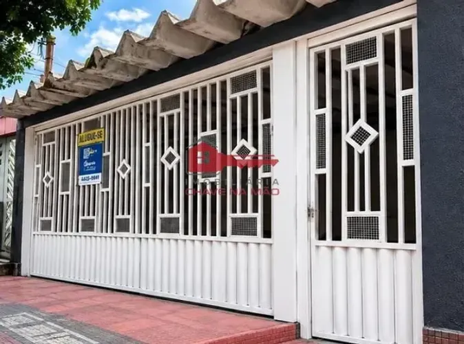 Casa assobradada para aluguel 2 quartos, 2 salas, 2 cozinhas em Santo André