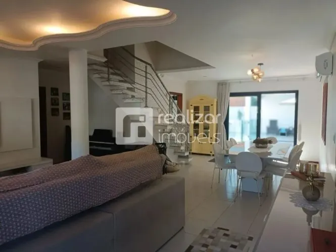 Casa 4 quartos no bairro Daniela - Florianópolis.