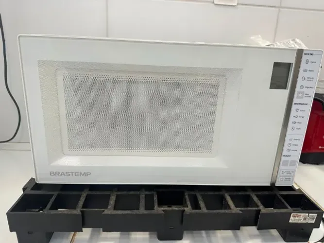 Micro-ondas Brastemp 32L Branco Espelhado - Excelente Estado