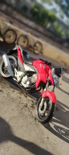 CB 300
