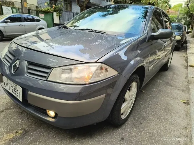 Renault Megane Sedan Dynamique 2.0 16V Aut. 2009