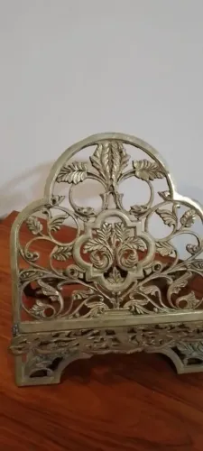 Porta bíblia grande em bronze