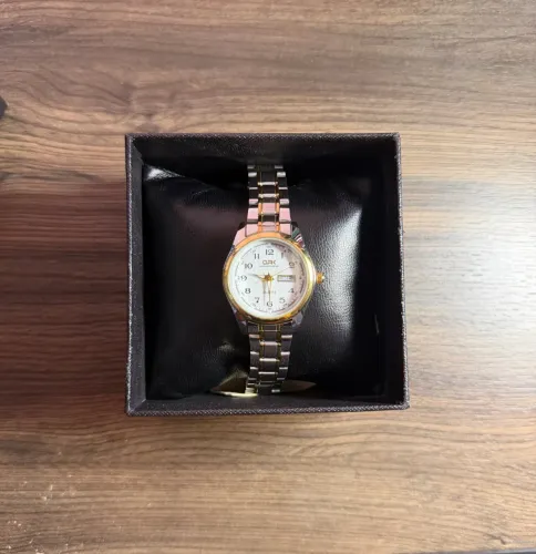 Relógio Elegante OPK Prata e Dourado