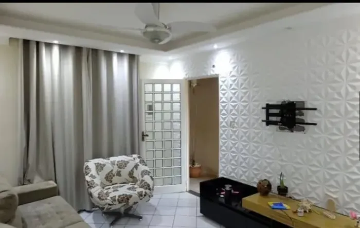 Casa assobradada terreno 150m²