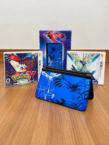 Nintendo 3DS XL Pokémon X e Y Edição Especial + Caixa e Jogos