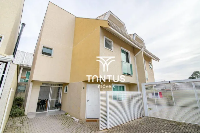 Sobrado com 3 dormitórios à venda, 113 m² por R$ 680.000,00 - Capão Raso - Curitiba/PR