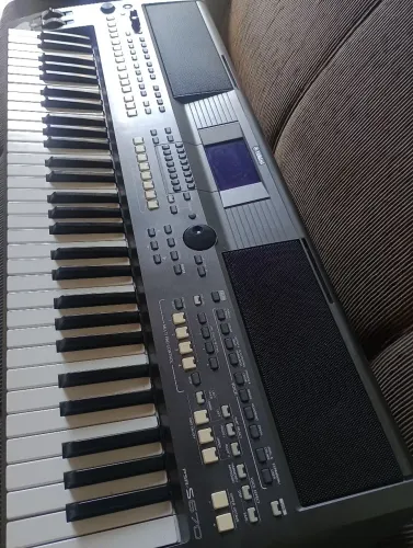 Teclado yhamara s670