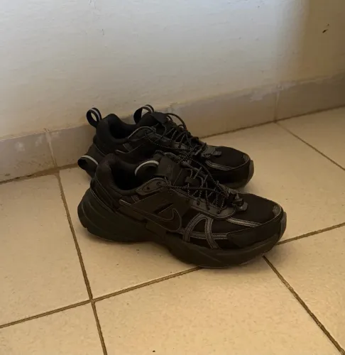 Tênis feminino Nike 34