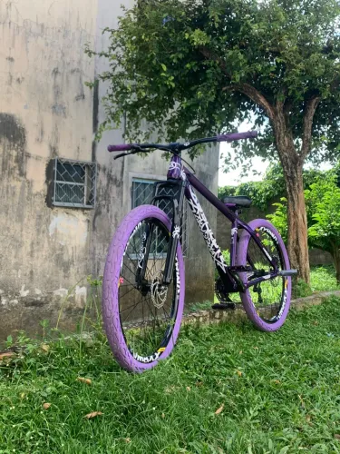Bike absolute Nero 5 montada para grau