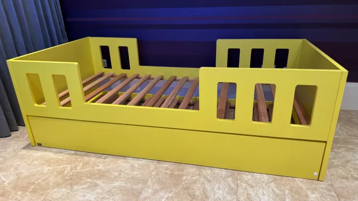 BICAMA INFANTIL PLAY COM PROTEÇÃO LATERAL SOLTEIRO - TIMBER