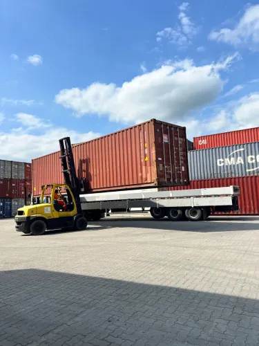 Container, pronto para uso