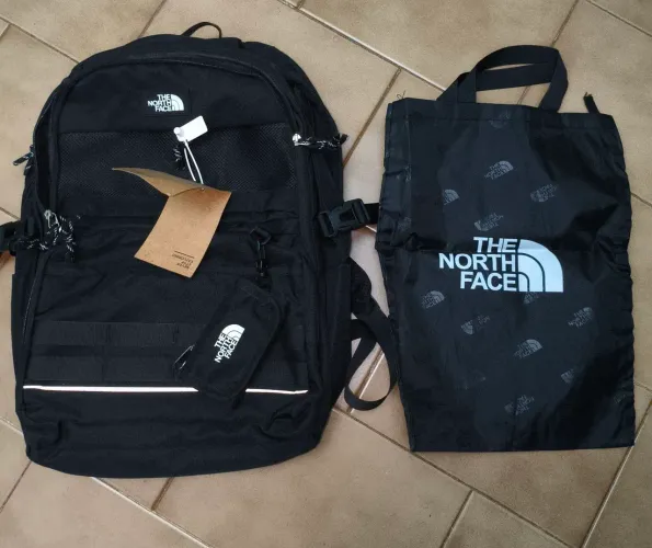 Mochila the north face preta