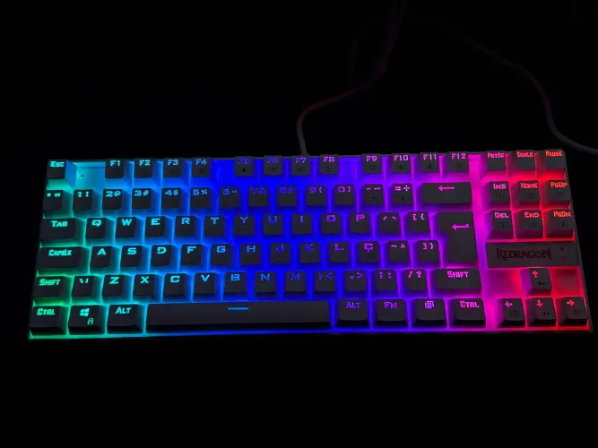 Kit Gamer Redragon Branco RGB - Kumara Pro + Cobra V2 - Completo na Caixa