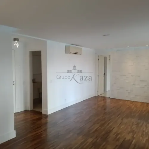 Apartamento para aluguel tem 147 metros quadrados com 3 quartos em Vila Ema