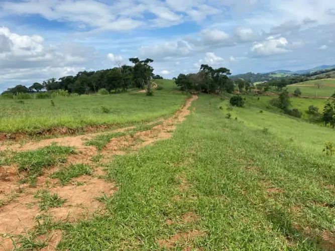 Terrenos em Terra Preta  Fácil Acesso pela Fernão Dias - Atibaia - SP