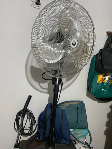 Ventilador de pé