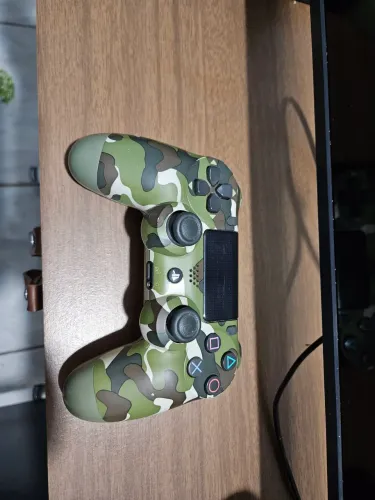 Controle ps4 camuflado verde