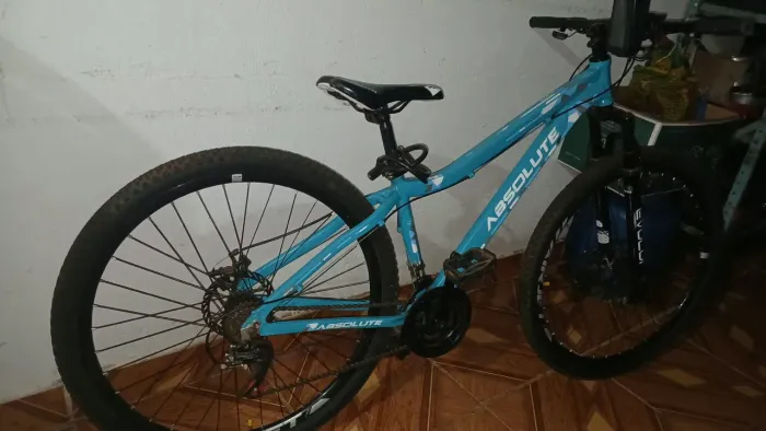 Vende-se bicicleta aro 29 freio a disco