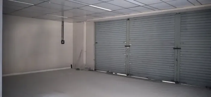 LOJA NO CENTRO DE NOVA IGUAÇU, AV. MARTINS, 68 COM 2 PISOS DE 75 M2 CADA