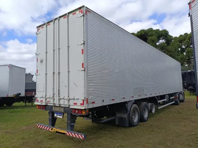 carreta bau randon 30 paletes 15.28m x 2.53m ano 2014