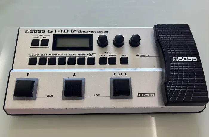 Pedaleira Boss GT-1B